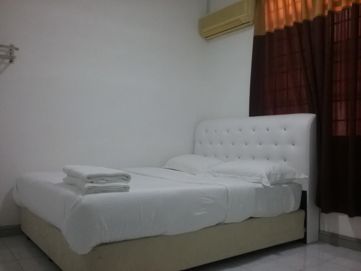 Anjung Homestay Sepang Eksteriør billede